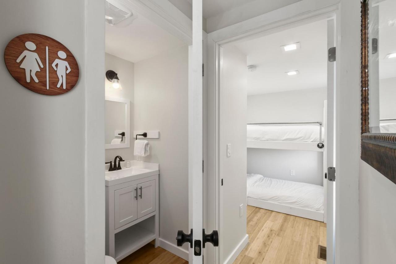Cozy Ba Townhome Near Little Italy I Fells Point Baltimore Bagian luar foto